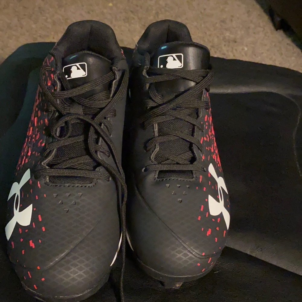 Under Armour Cleats